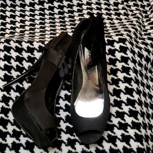 Platform style stiletto heels